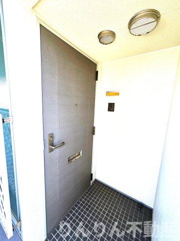 玄関　シンプルで使いやすい玄関です