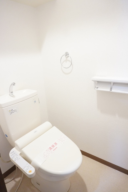トイレ　トイレは洗浄便座