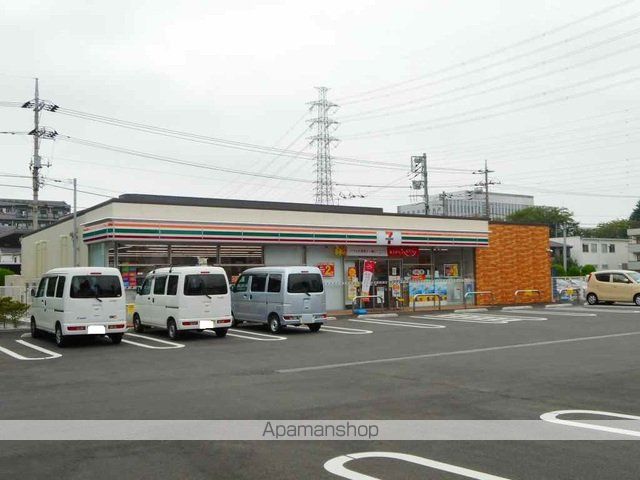コンビニ　セブンイレブン（コンビニ）まで200m