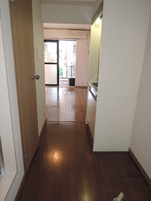 その他設備　★玄関からキッチン側★