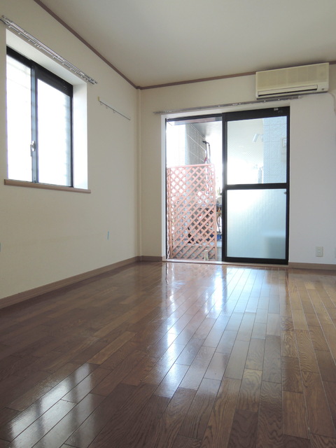 その他部屋・スペース　★２面採光の明るいお部屋★