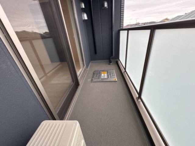 バルコニー　同間取り別室
