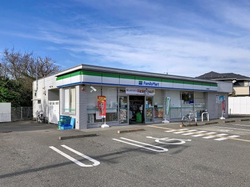 コンビニ　ファミリーマート 高知種崎店（コンビニ）まで1054m