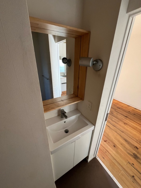 洗面設備　※他部屋参考写真