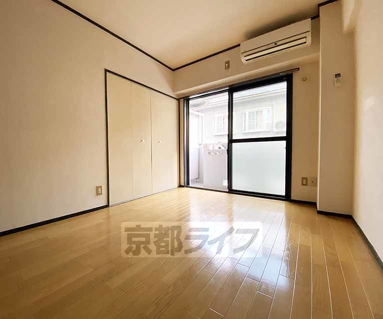 居室・リビング　阪急西院駅徒歩圏内の物件です