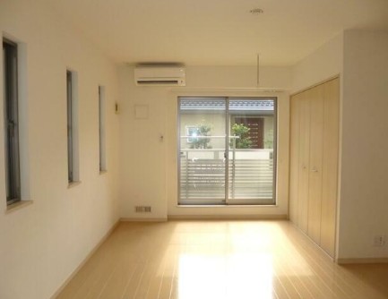 居室・リビング　※別部屋参考写真