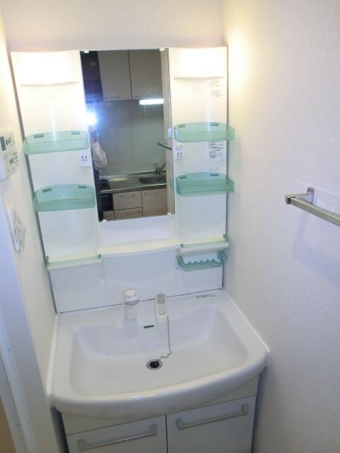 洗面設備　※同建物　別室の設備施工例　現況優先