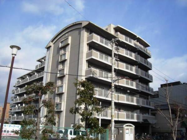 建物外観　豪華なマンションですね