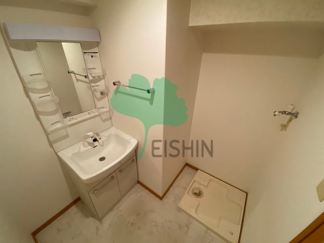 洗面設備　シンプルで使いやすい洗面台です！