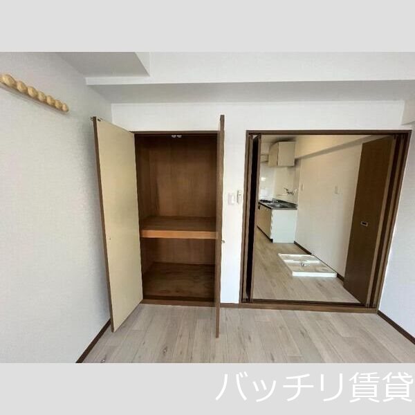 収納　同型シリーズの為現況優先致します