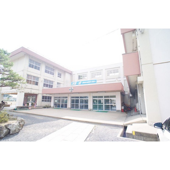 中学校　郡山市立郡山第七中学校（中学校）まで1117m