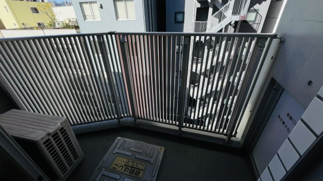 バルコニー　バルコニーがあります