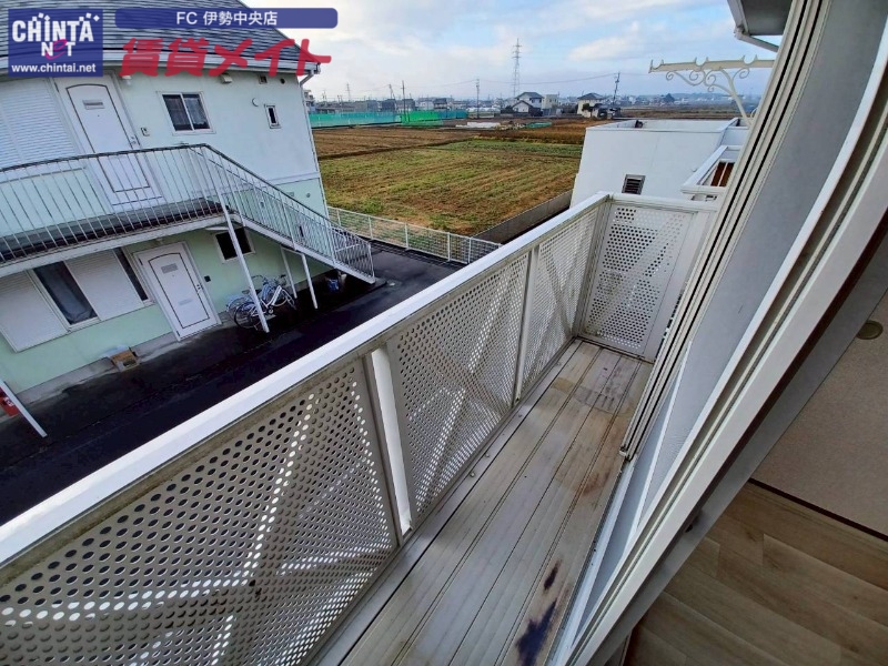 バルコニー　同物件別部屋写真