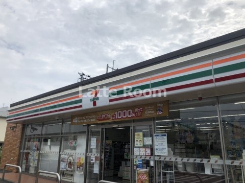 コンビニ　セブンイレブン 上尾西宮下店（コンビニ）まで758m