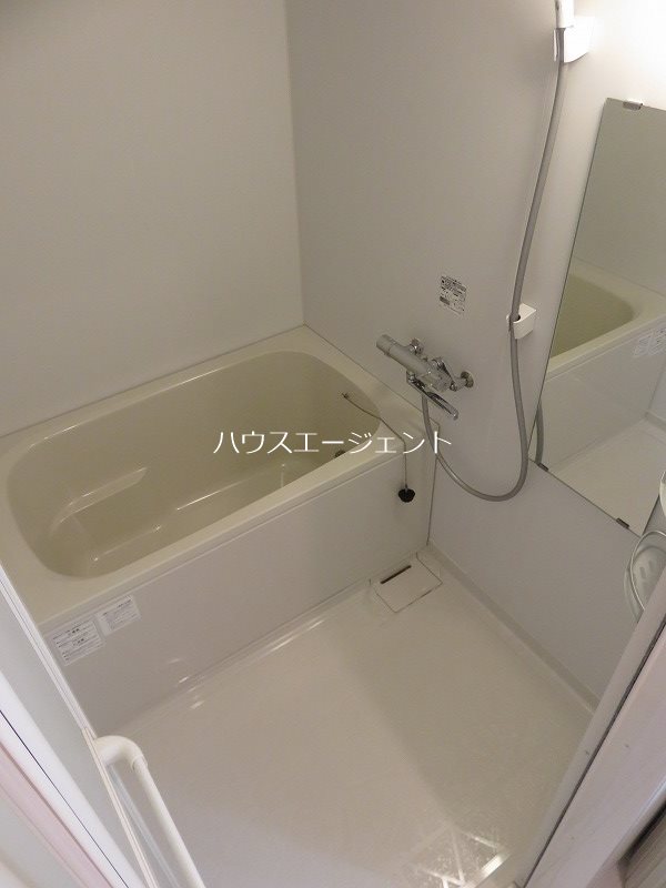 バス・シャワールーム　バス・トイレ別です※参考画像