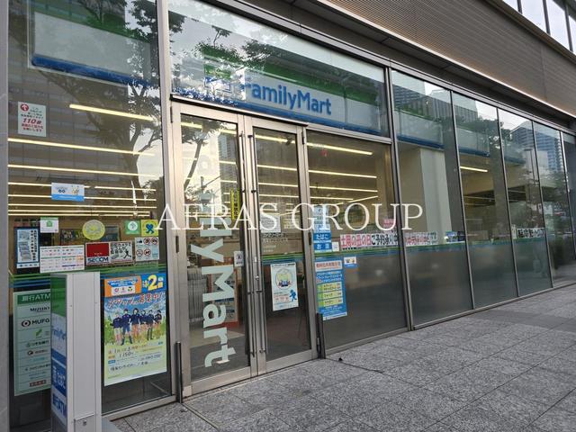 コンビニ　ファミリーマート 晴海センタービル店（コンビニ）まで196m