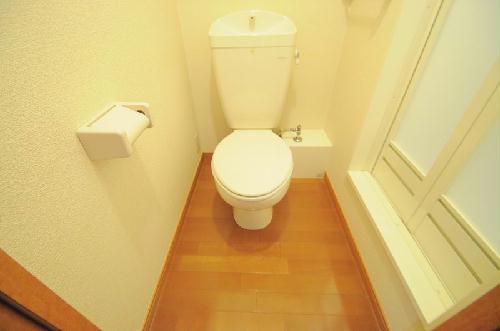 トイレ　同タイプの物件写真です。