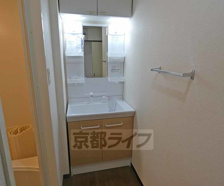 洗面設備　洗面台です。