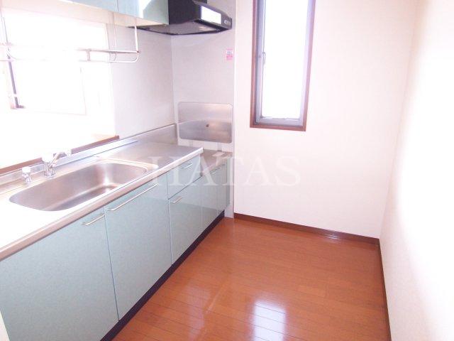 キッチン　同物件別部屋