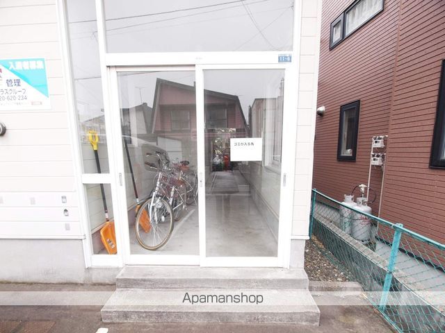 エントランス　エントランス