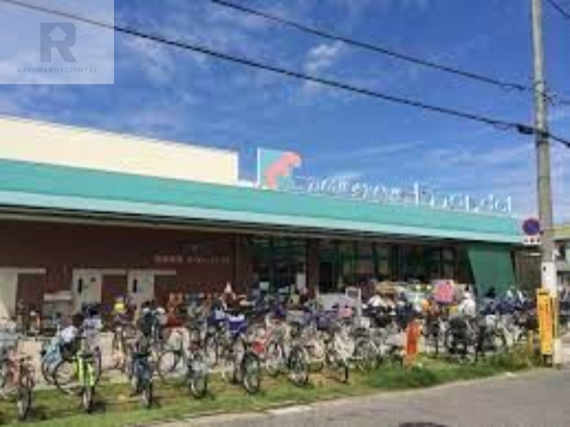 スーパー　万代八雲店（スーパー）まで617m