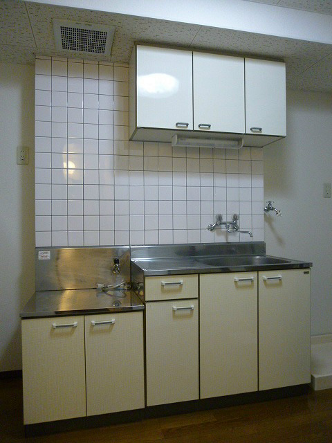 キッチン　※写真は　205号室