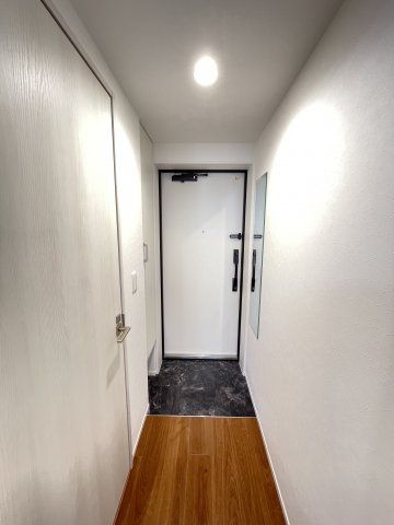 玄関　（別タイプ参考写真）ＲＥＬＵＸＩＡ大塚　豊島区北大塚3