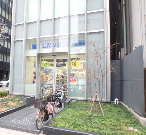 コンビニ　ローソン 瓦町一丁目店（コンビニ）まで184m
