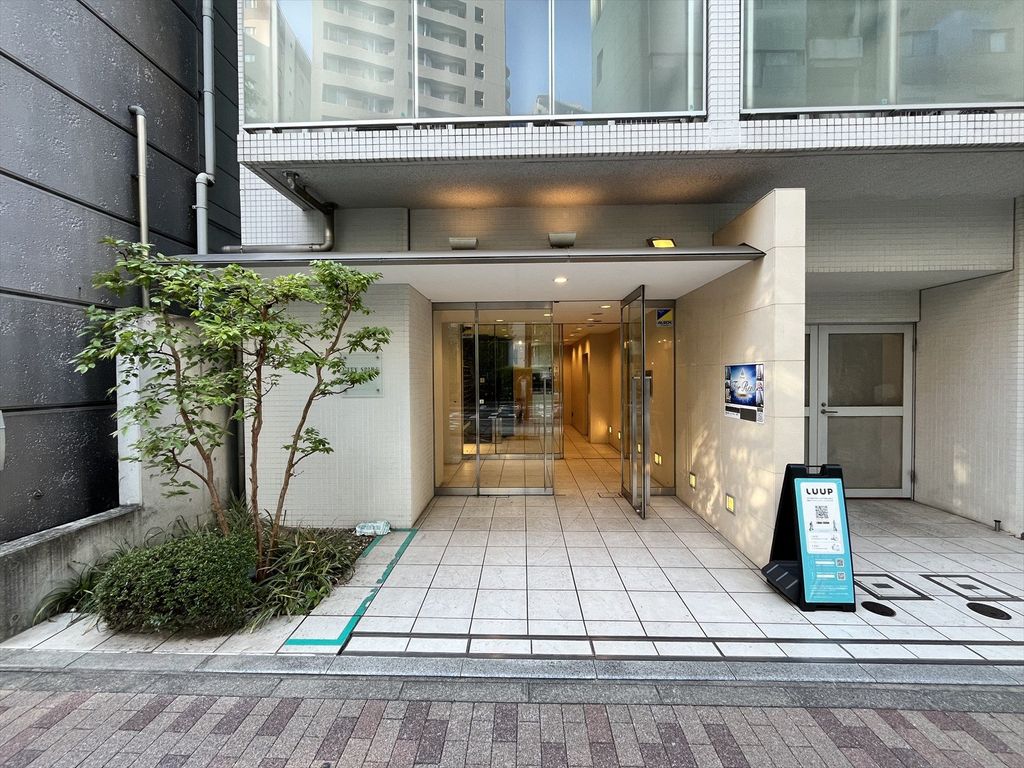 エントランス　外観廊下