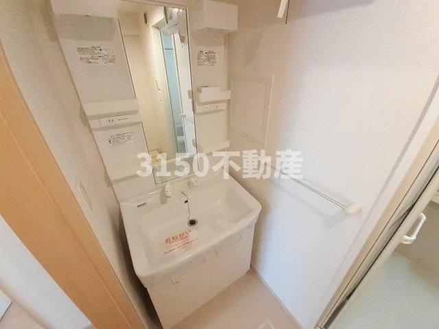 洗面設備　忙しい朝には欠かせない洗面所です
