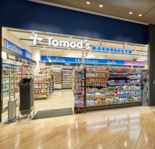 ドラックストア　トモズ 虎ノ門ヒルズ森タワー店（ドラッグストア）まで453m