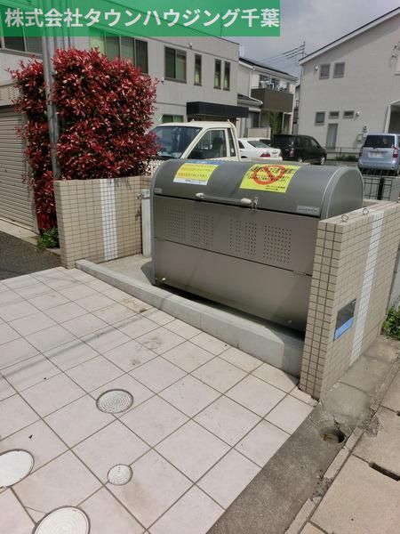 その他　敷地内ゴミ置き場