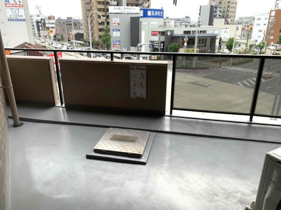 バルコニー