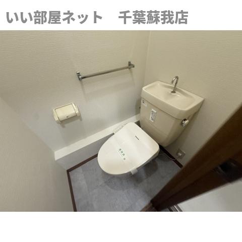 トイレ　清潔感のあるトイレです