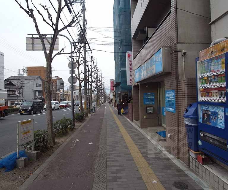 その他共有部分　前面道路です。