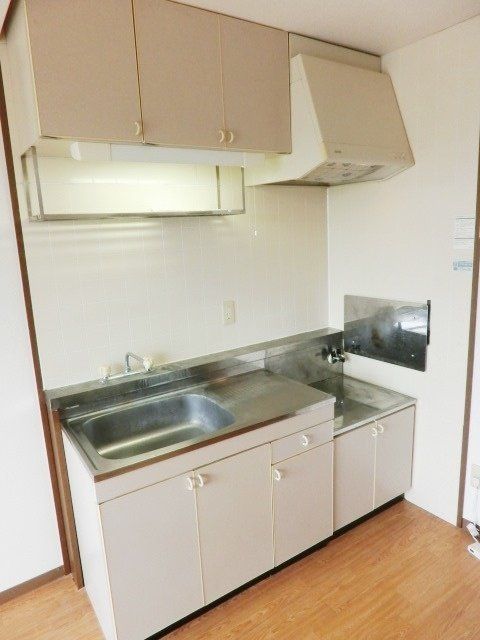 キッチン　収納も多く使いやすいキッチンですね