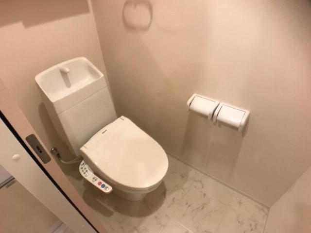 トイレ　シャワー付きトイレ