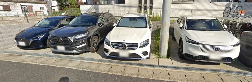 駐車場　駐車場