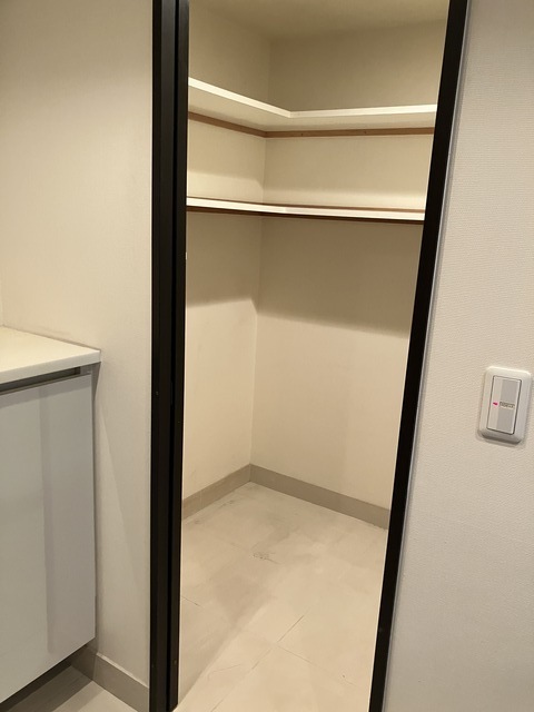 収納　シューズインクローゼット