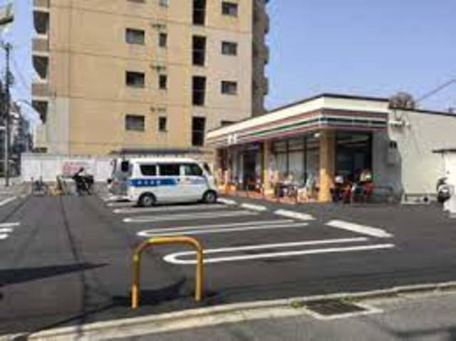 コンビニ　セブンイレブン二条城北店（コンビニ）まで720m