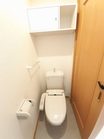 トイレ　落ち着いたトイレです