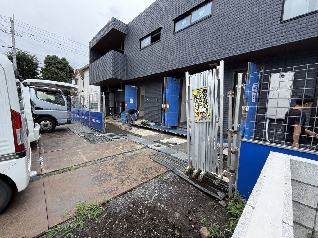 駐車場　駐車場