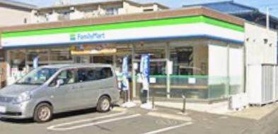コンビニ　ファミリーマート町田金森店（コンビニ）まで410m