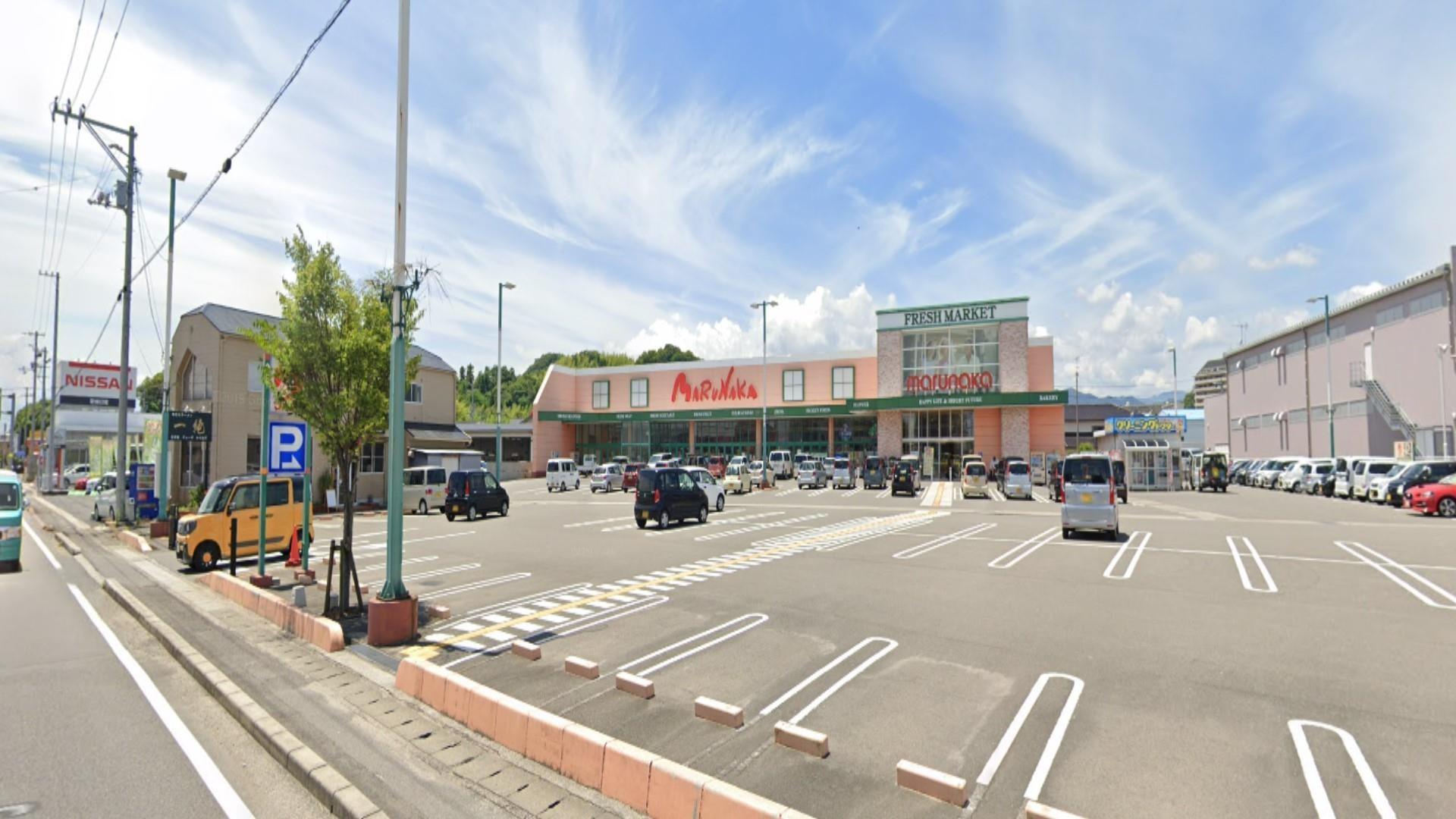 スーパー　マルナカ今治桜井店（スーパー）まで800m