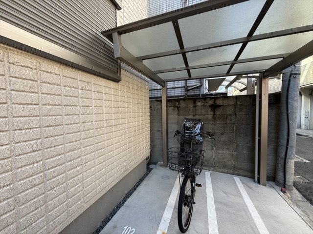 その他共有部分　高級感のある落ち着いたロビーです