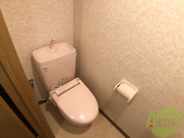 トイレ　ウォシュレット付きのトイレです。安心して利用できますね。