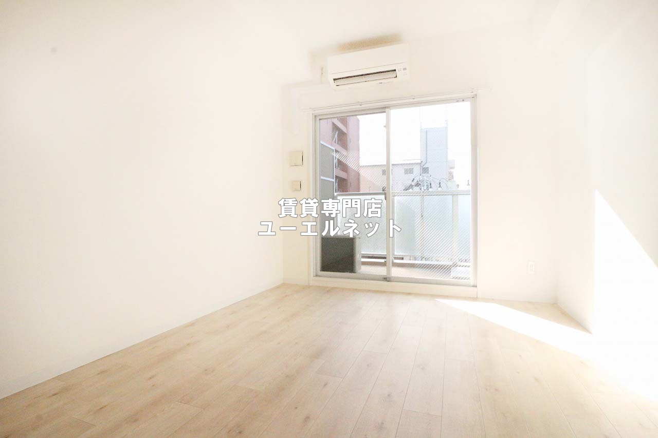 居室・リビング　ゆったりとくつろげる、落ち着きのある居室空間です
