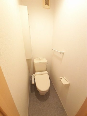 トイレ　清潔感のあるトイレです