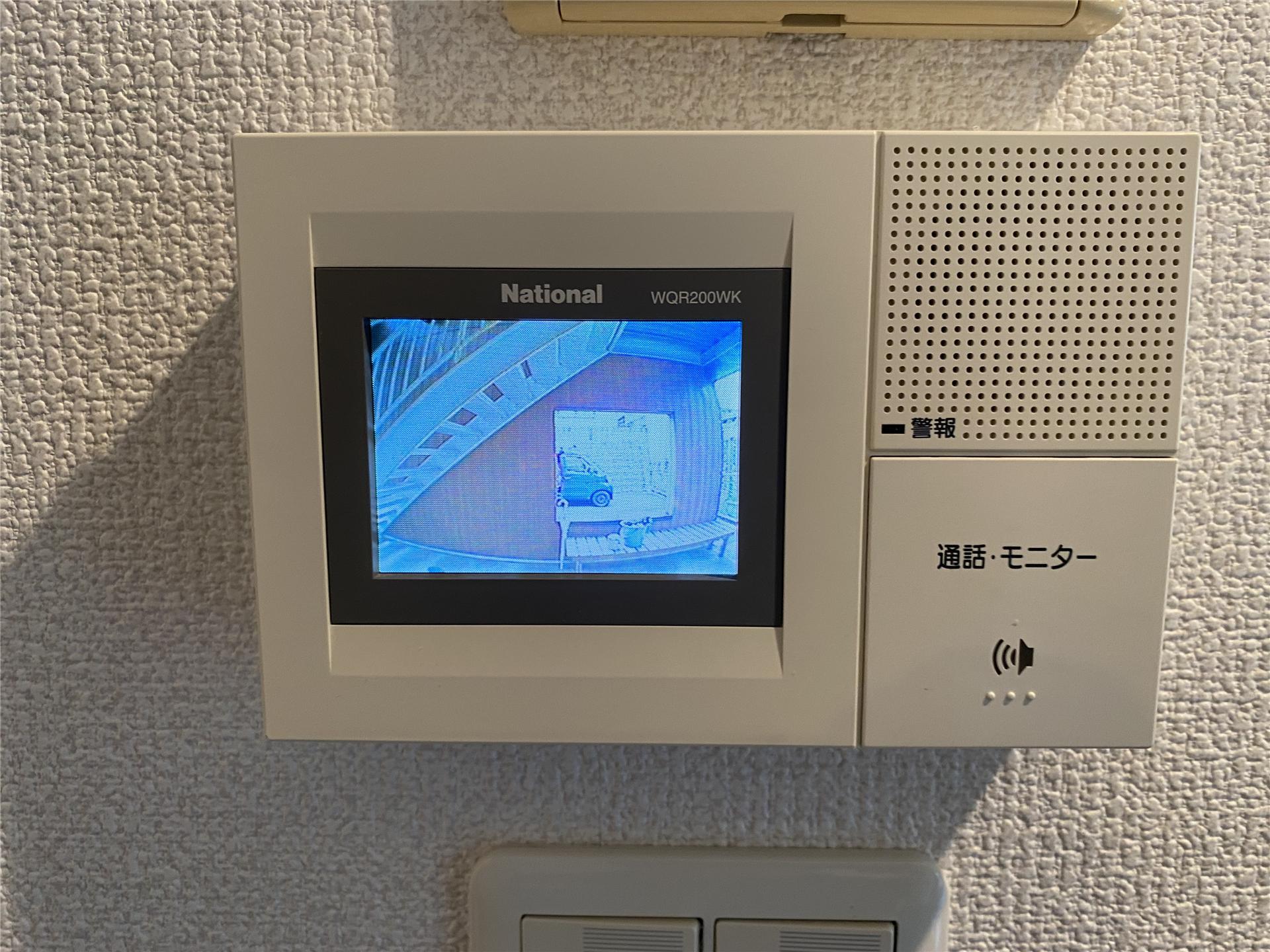 セキュリティ　来訪者と会話の出来るTVモニターホン付きです