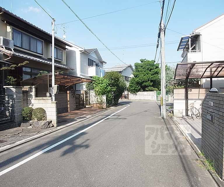 その他　全面道路です。